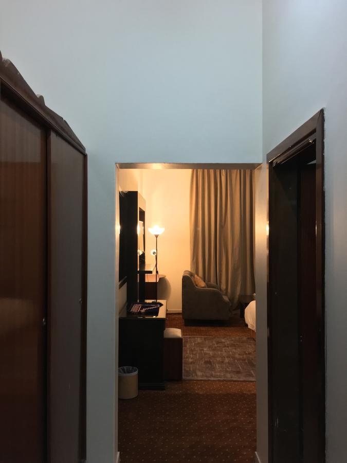 Dama Hotel Duba الغرفة الصورة